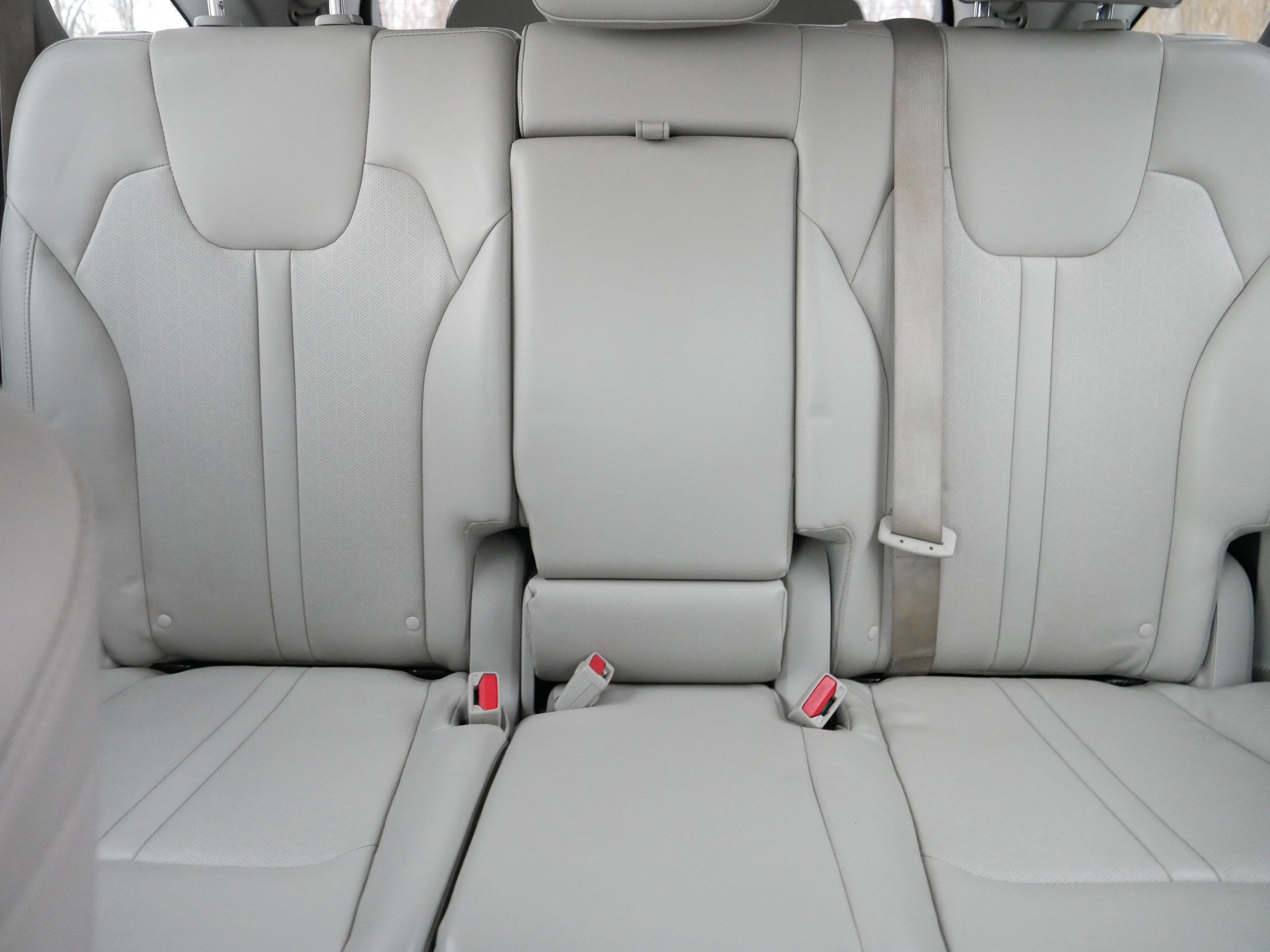 Certified 2022 Kia Sorento S w/ Panoramic Sunroof Package image 13