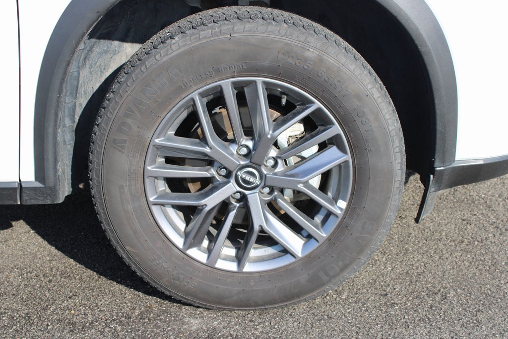 Used 2024 Nissan Rogue S image 36