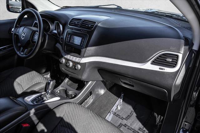 Used 2020 Dodge Journey SE image 23