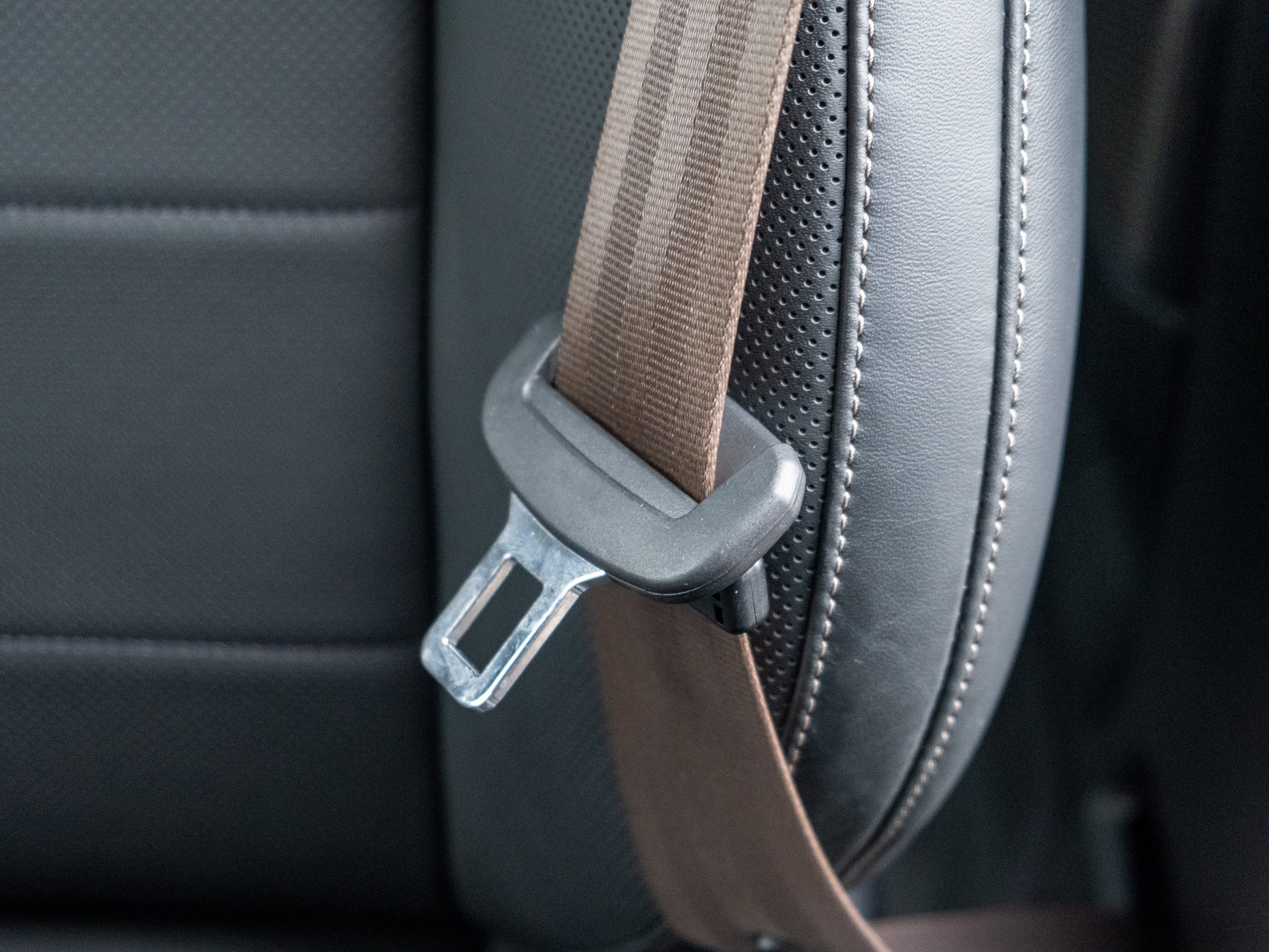 Certified 2025 Porsche Macan Turbo Electric image 24