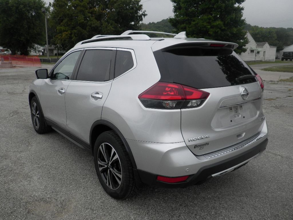 Used 2020 Nissan Rogue SV w/ Sun & Sound Touring Package image 5