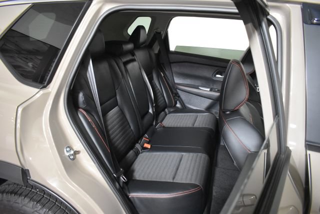 Used 2025 Nissan Rogue SV w/ Rock Creek Premium Package AWD/4WD image 31