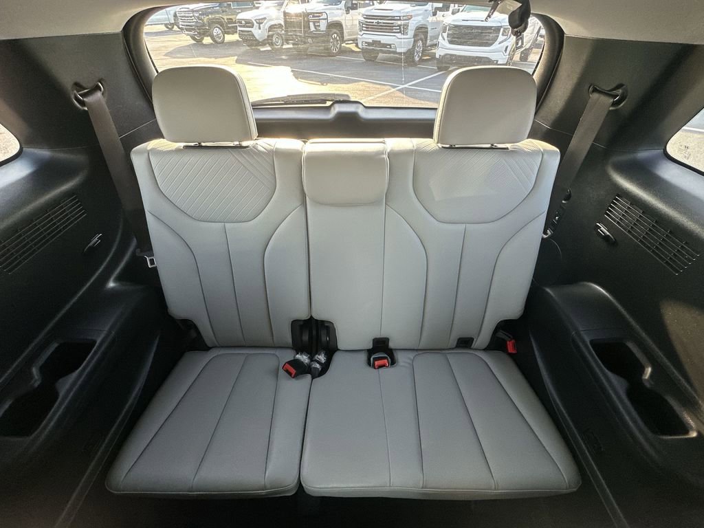 Used 2023 Hyundai Palisade SEL w/ Cargo Package image 23