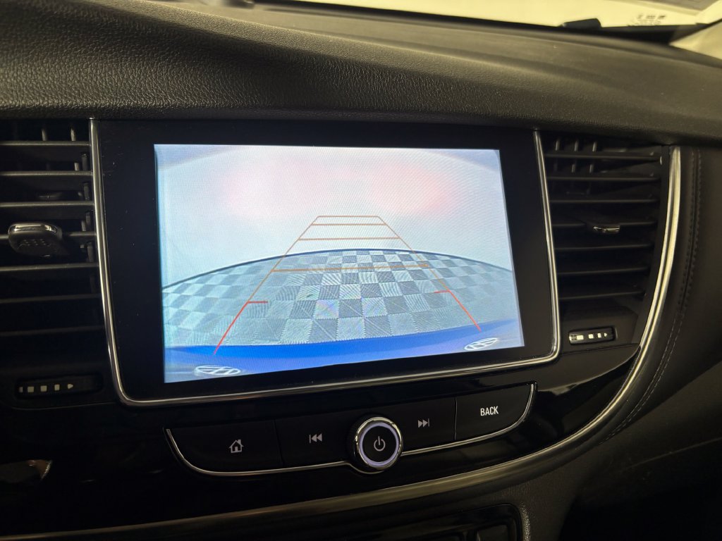 Used 2018 Buick Encore Essence w/ Experience Buick Package AWD/4WD image 23