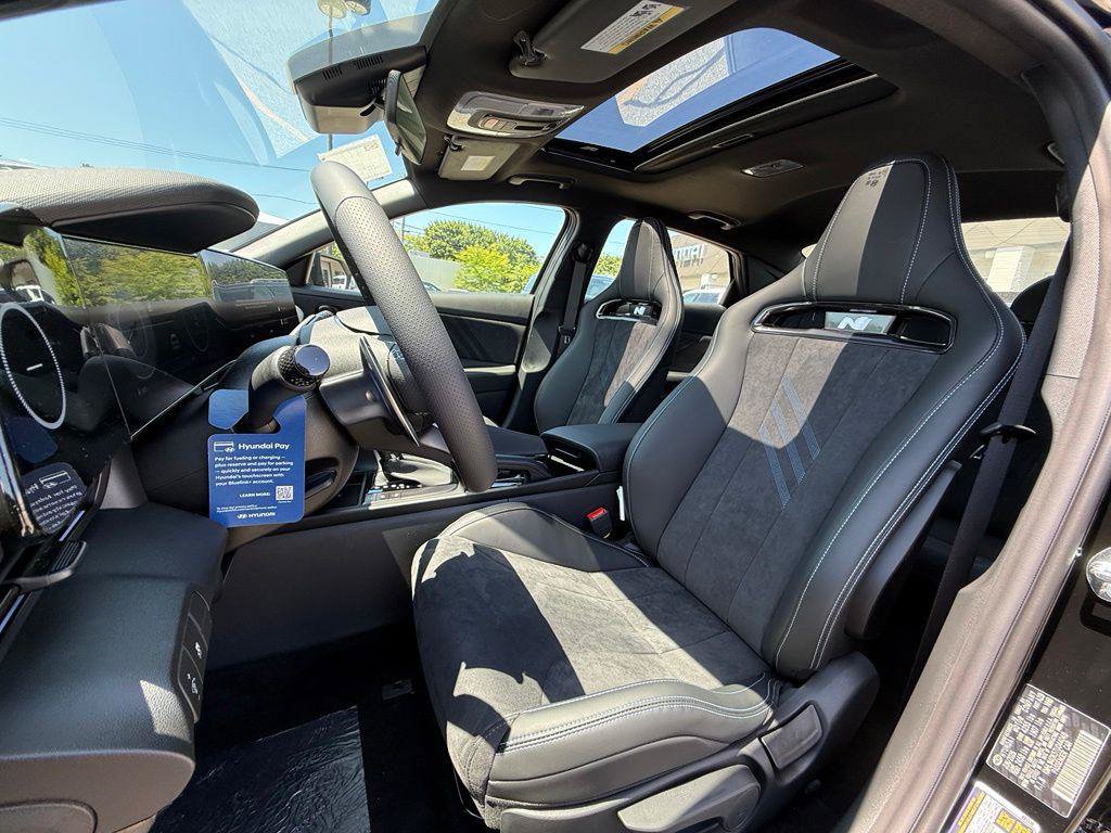 New 2026 Hyundai Elantra N FWD image 21