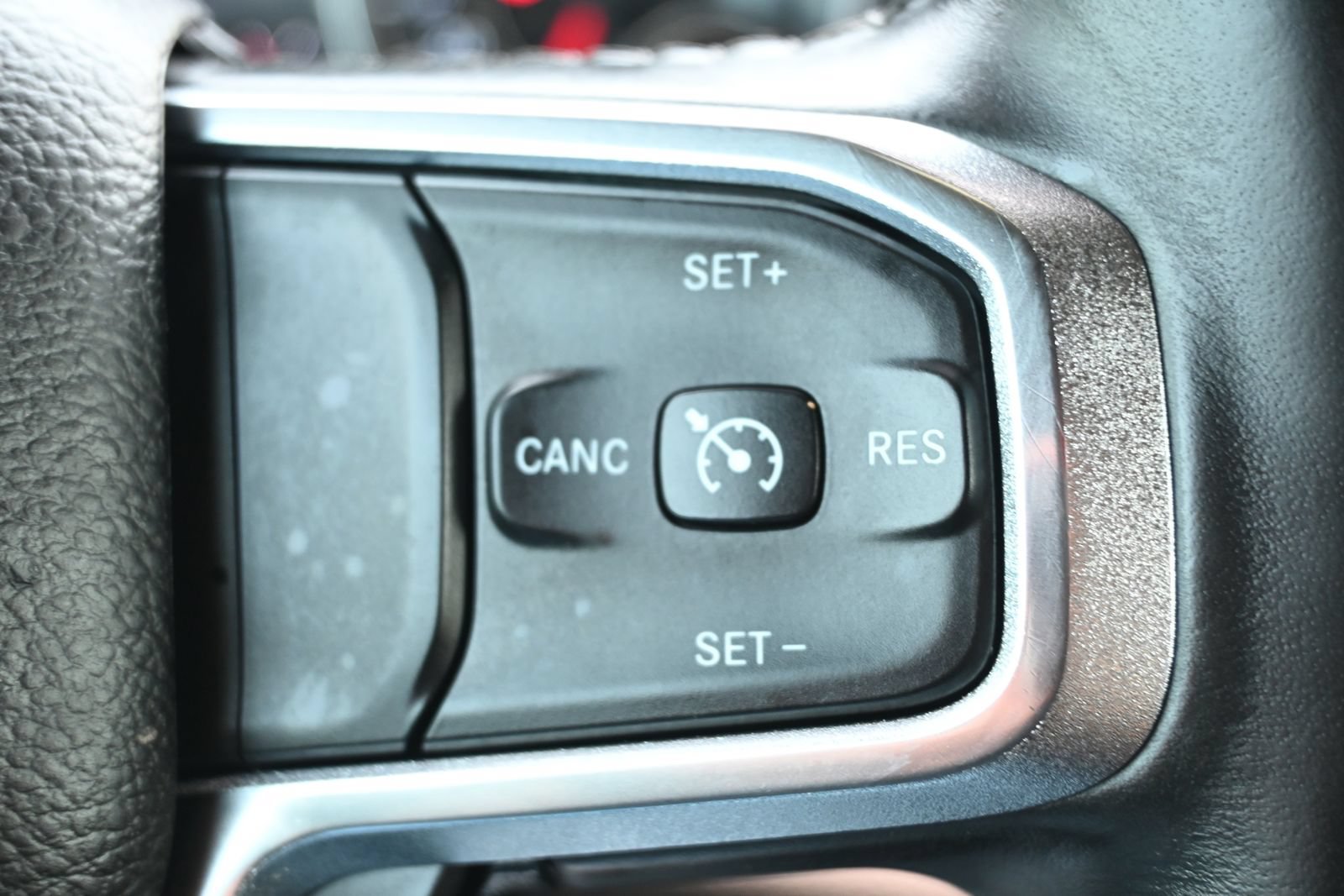 Used 2019 RAM 1500 Laramie RWD image 17