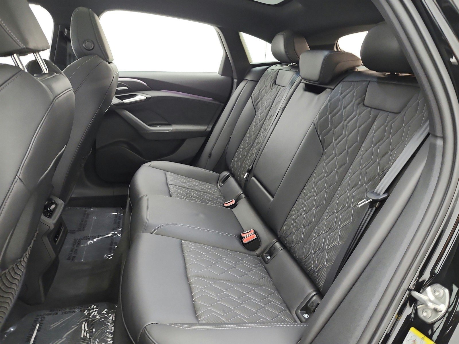 Used 2025 Audi S6 e-tron Premium Plus w/ Premium Plus AWD/4WD image 15