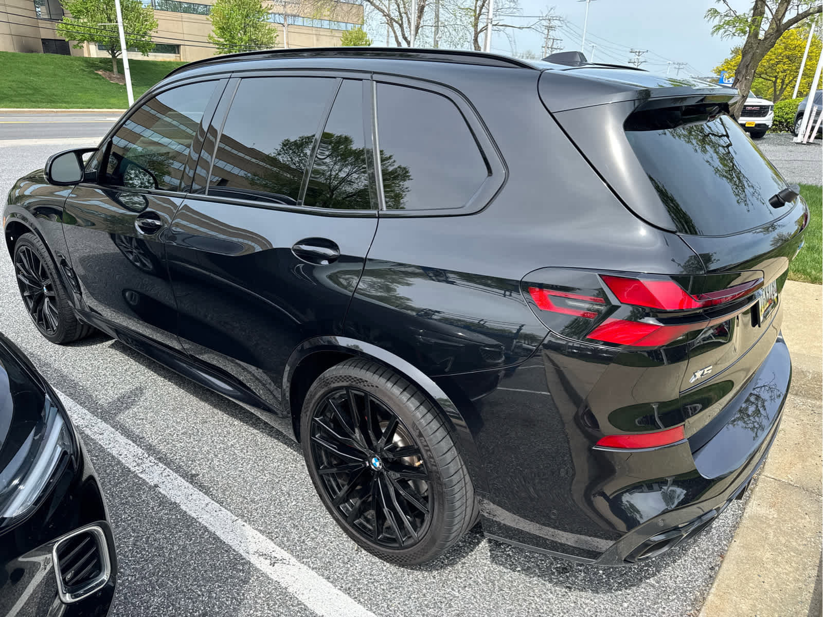 Used 2025 BMW X5 M60i image 4