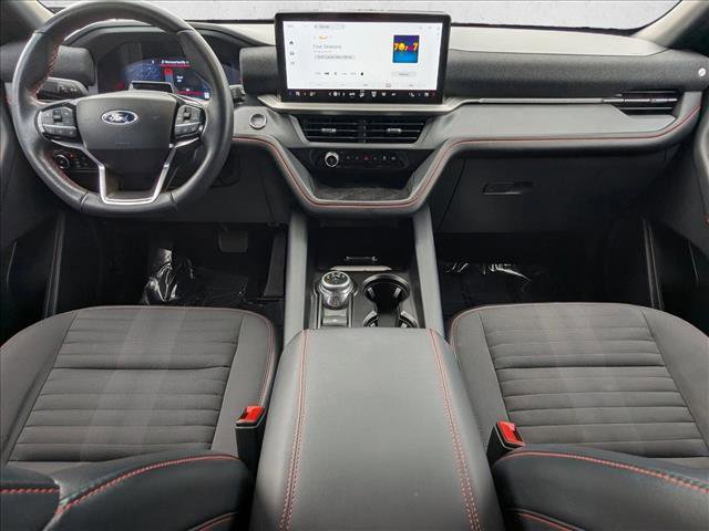 Certified 2025 Ford Explorer ST-Line w/ ST-Line Street Pack image 17