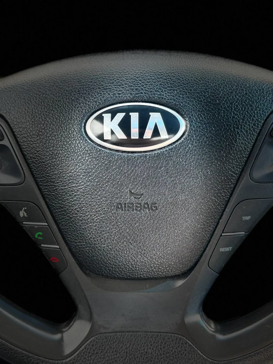 Used 2017 Kia Forte LX FWD image 32