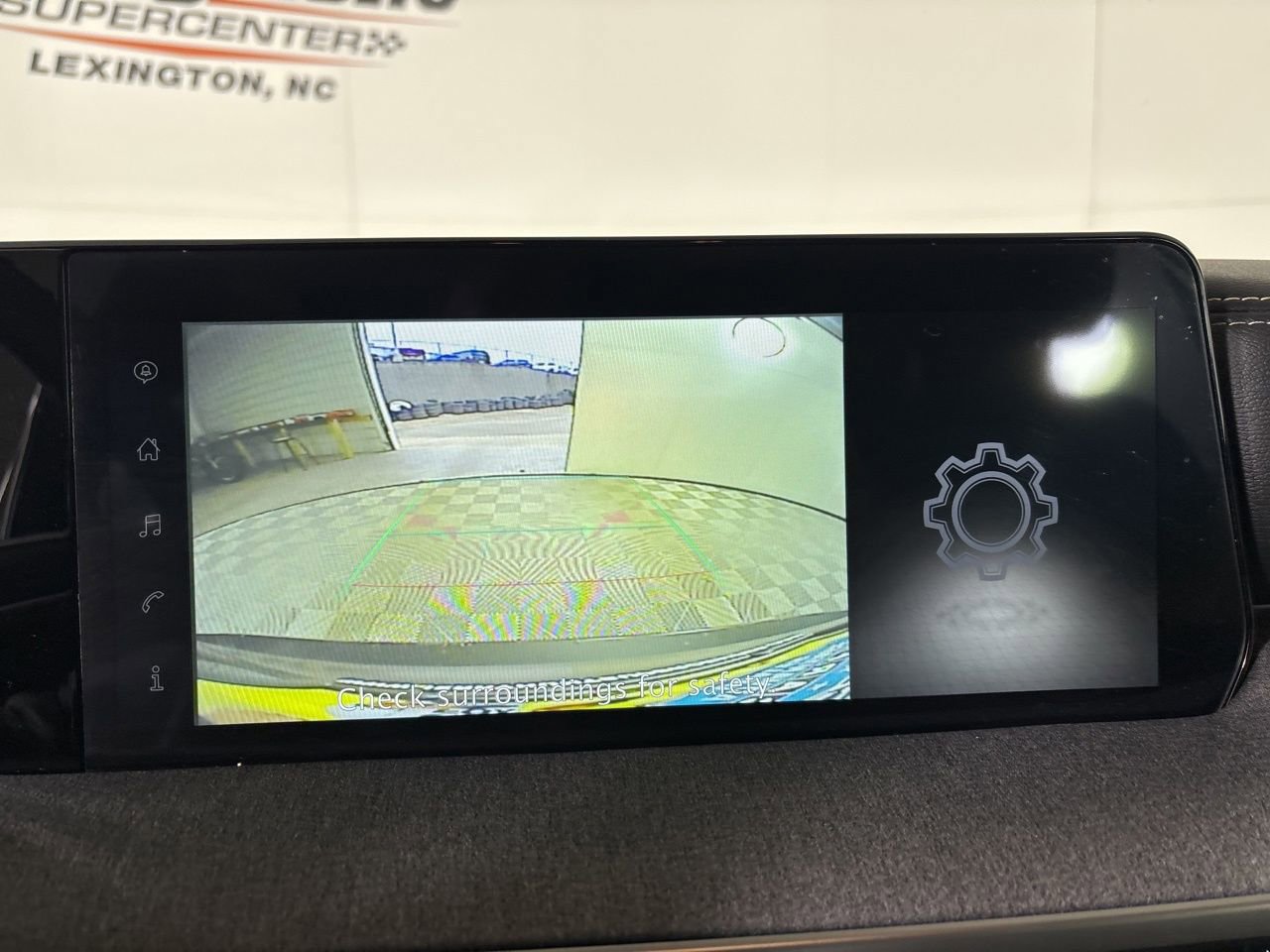 Used 2025 Nissan Kicks SV image 14