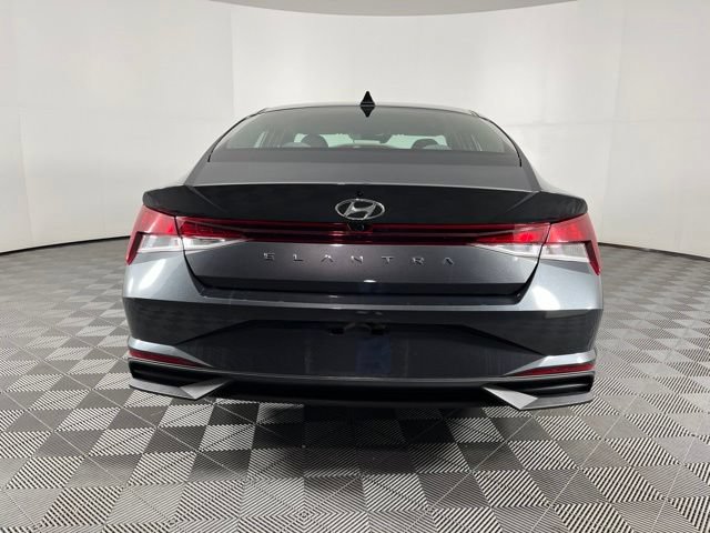 Used 2023 Hyundai Elantra SEL FWD image 10