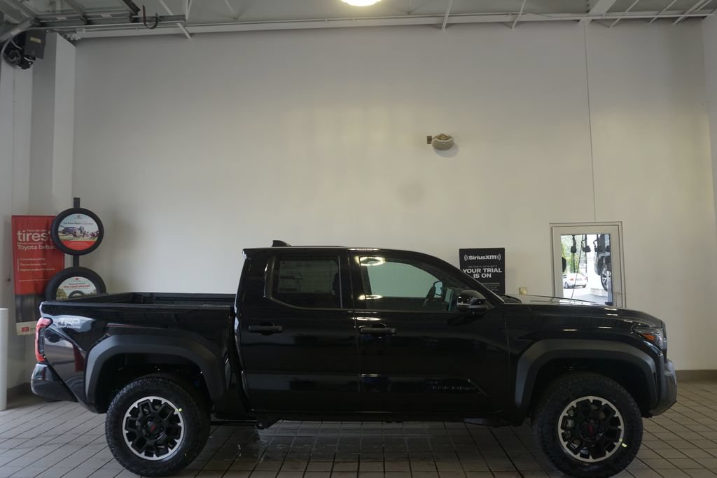 New 2026 Toyota Tacoma TRD Off-Road AWD/4WD image 17