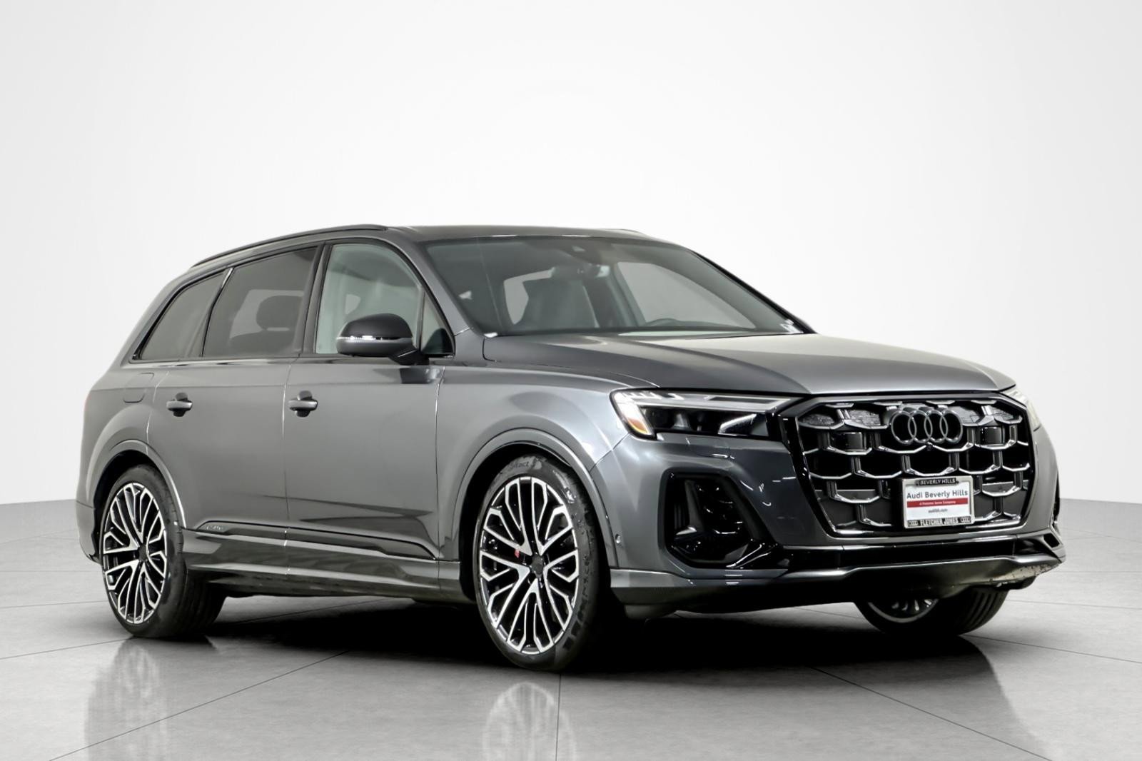 New 2026 Audi SQ7 Premium Plus image 2