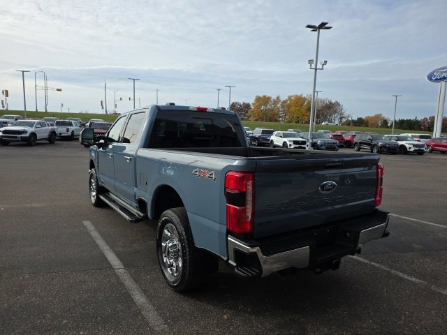 Used 2023 Ford F350 Lariat w/ Tow Technology Package image 3