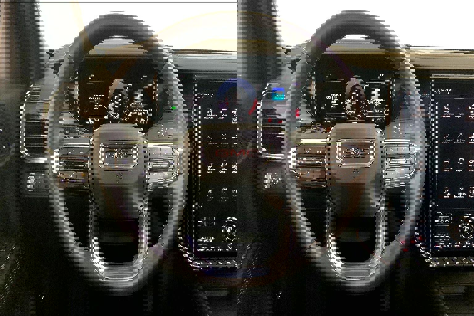 Used 2025 GMC Acadia Elevation image 5