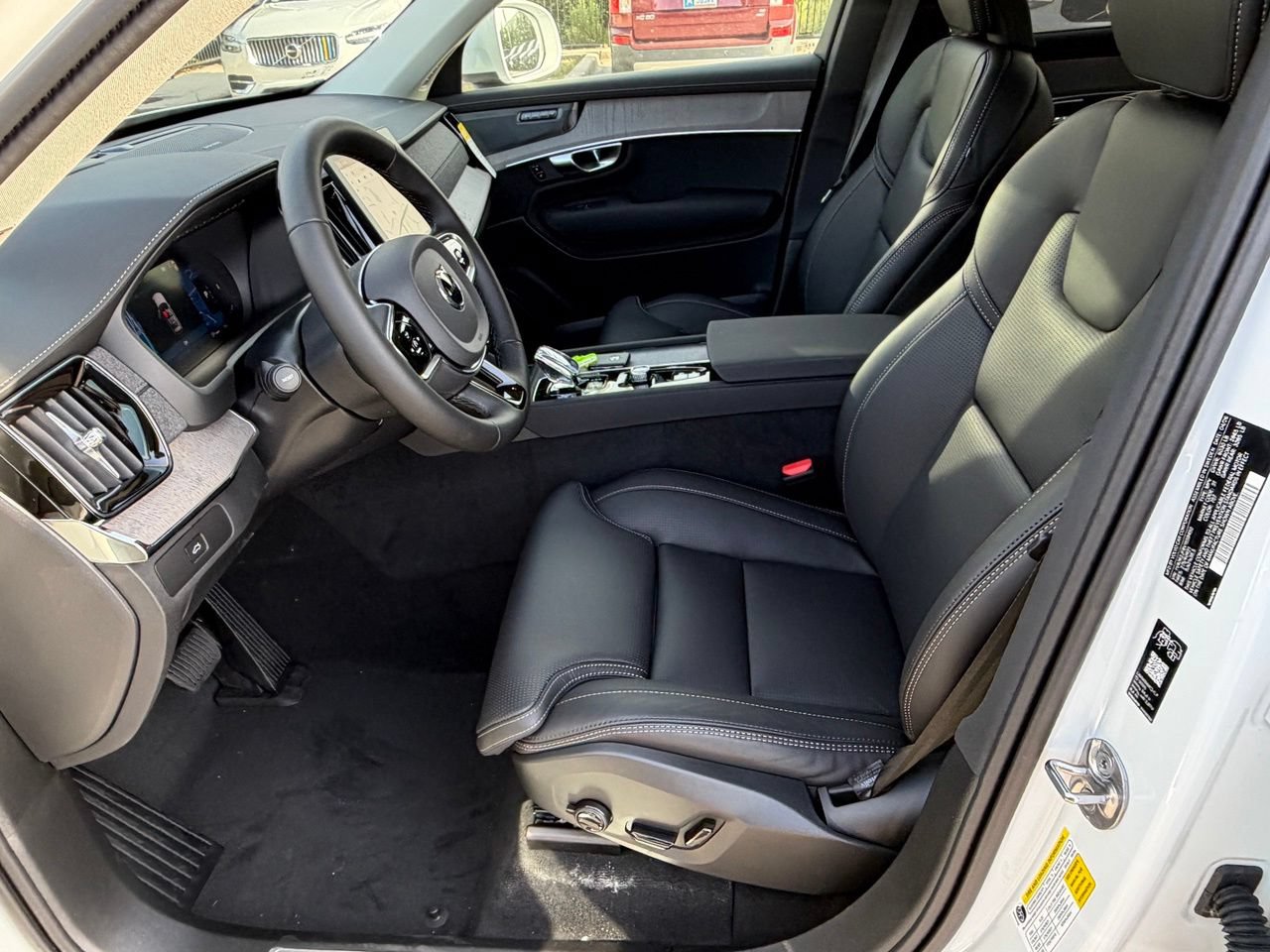 New 2027 Volvo XC90 B6 Ultra AWD/4WD image 17