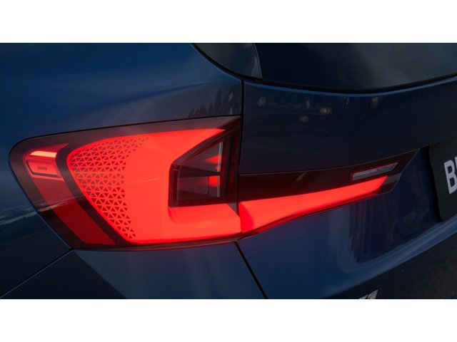 Used 2026 BMW X1 xDrive28i w/ Technology Package image 8