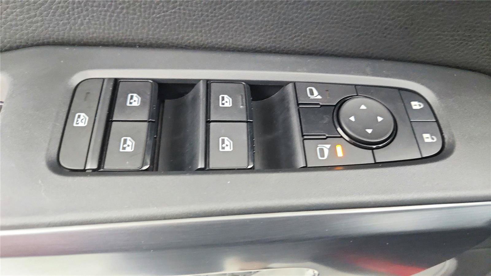 Used 2023 Nissan Pathfinder Rock Creek AWD/4WD image 17