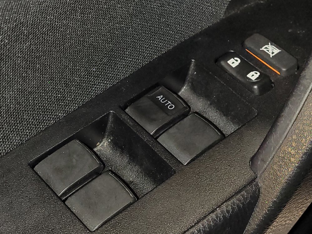 Used 2019 Toyota Corolla LE image 27