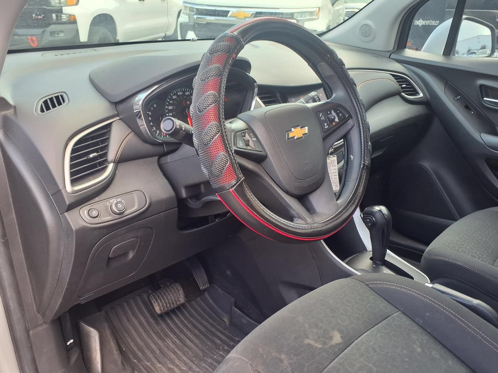 Used 2022 Chevrolet Trax LS w/ Tint and Cruise Package FWD image 15