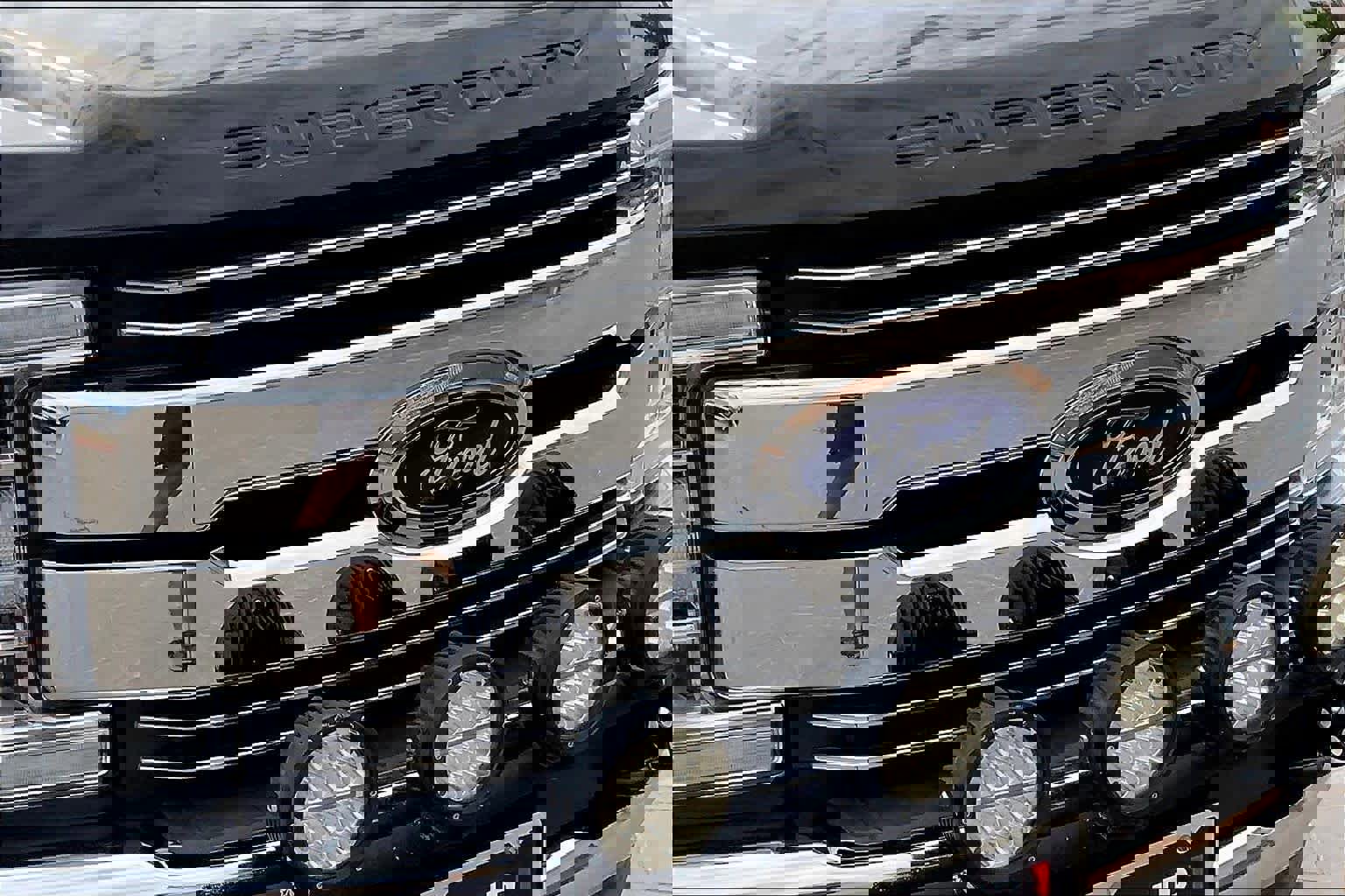 Used 2019 Ford F250 Lariat w/ Lariat Ultimate Package image 30