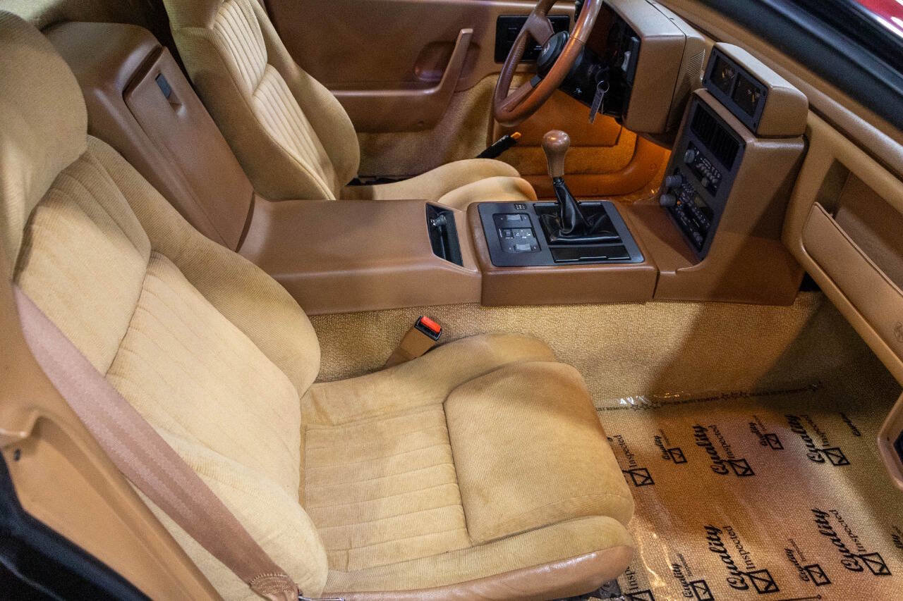 Used 1988 Pontiac Fiero GT image 30