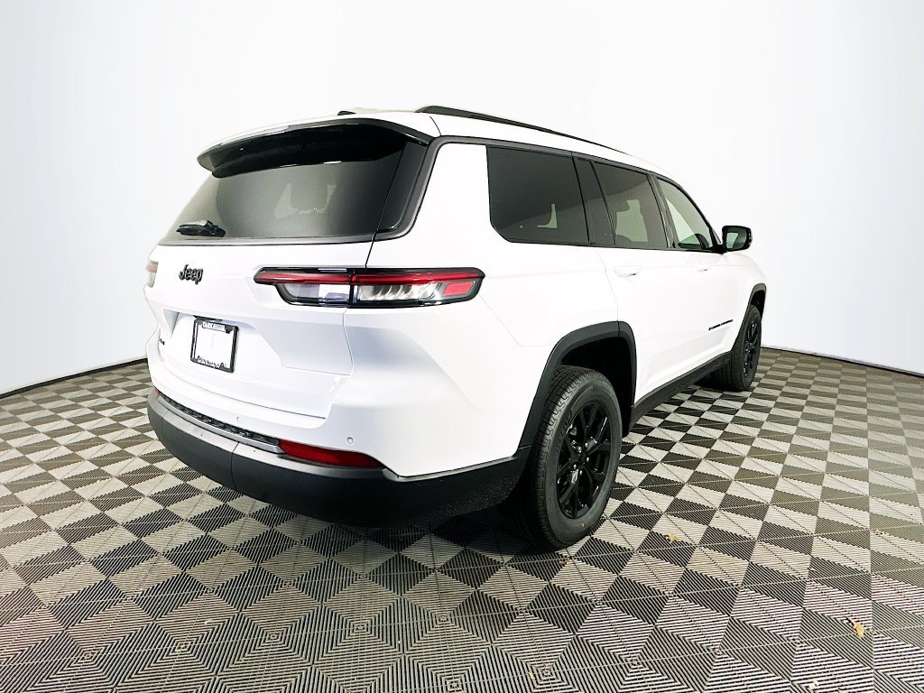 New 2026 Jeep Grand Cherokee L 4WD image 10