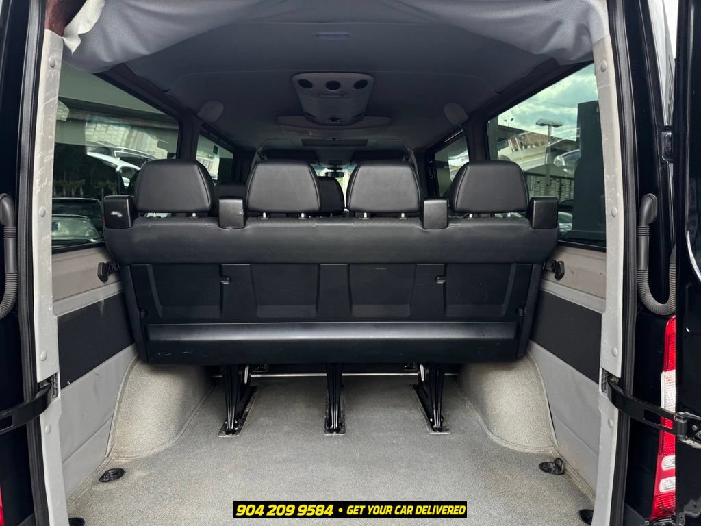 Used 2010 Mercedes-Benz Sprinter 2500 image 24