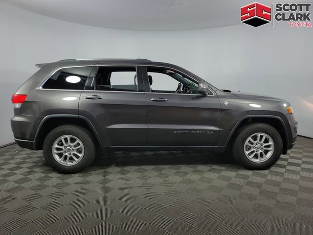 Used 2019 Jeep Grand Cherokee Laredo AWD/4WD image 11