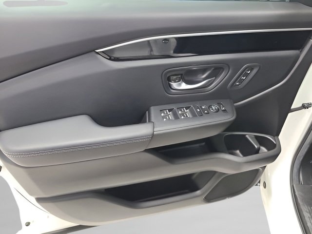 Used 2025 Honda Pilot Touring image 28