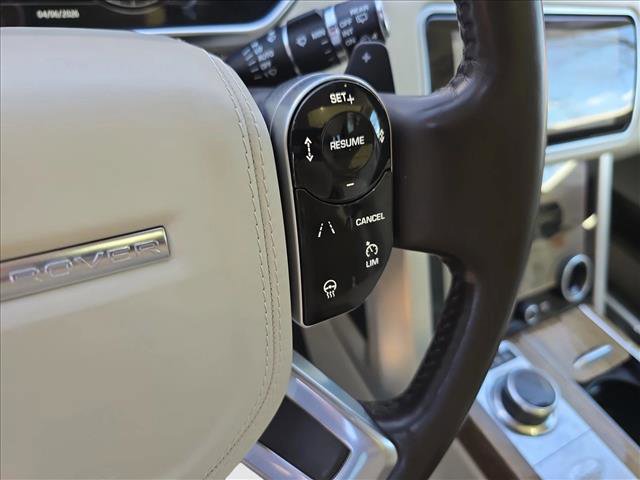 Used 2018 Land Rover Range Rover HSE image 19