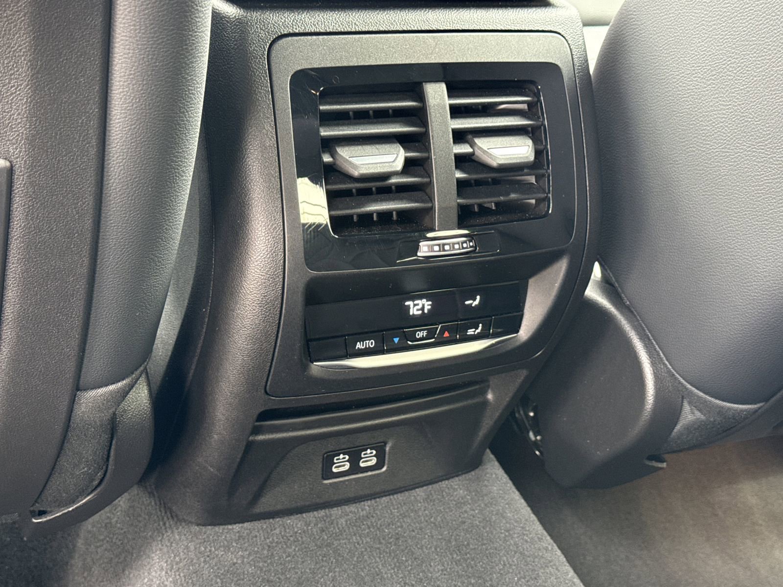 Used 2024 BMW X3 M40i image 11