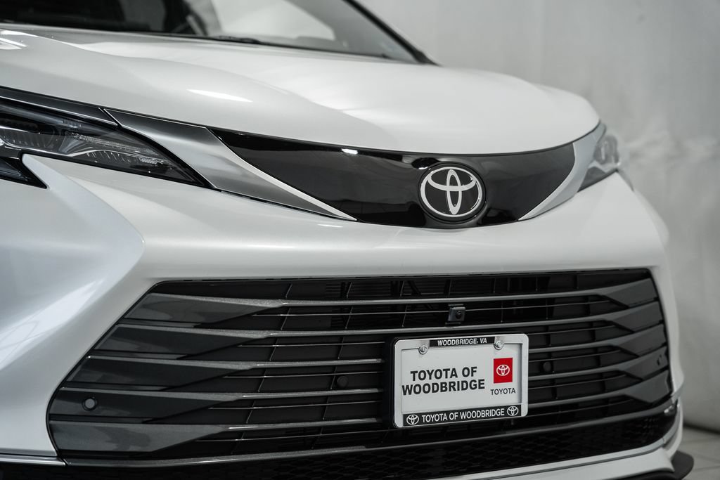 New 2026 Toyota Sienna Platinum AWD/4WD image 10