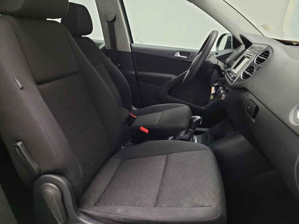 Used 2017 Volkswagen Tiguan Limited w/ Alloy Wheels Package image 21
