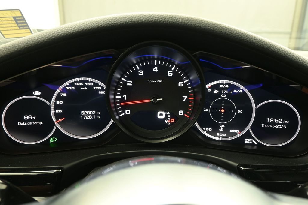 Used 2018 Porsche Panamera 4 image 29