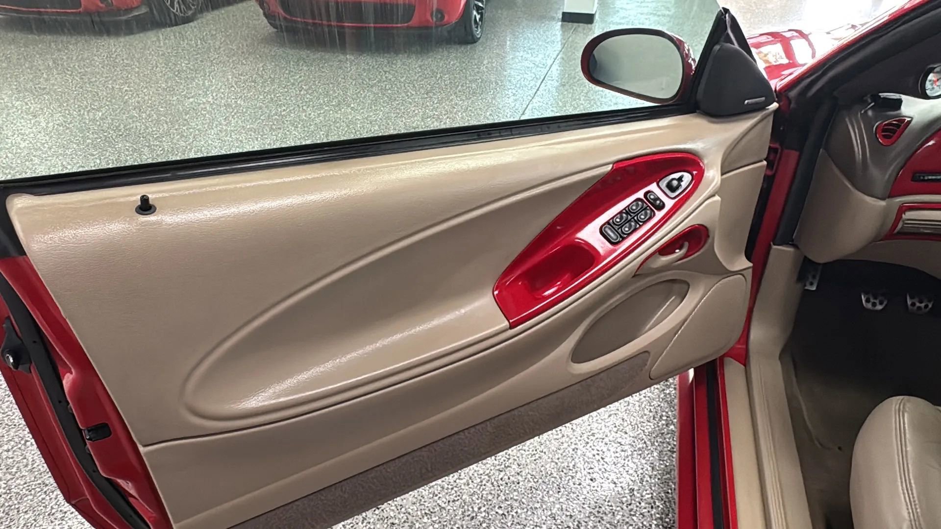 Used 1999 Ford Mustang Cobra RWD image 22