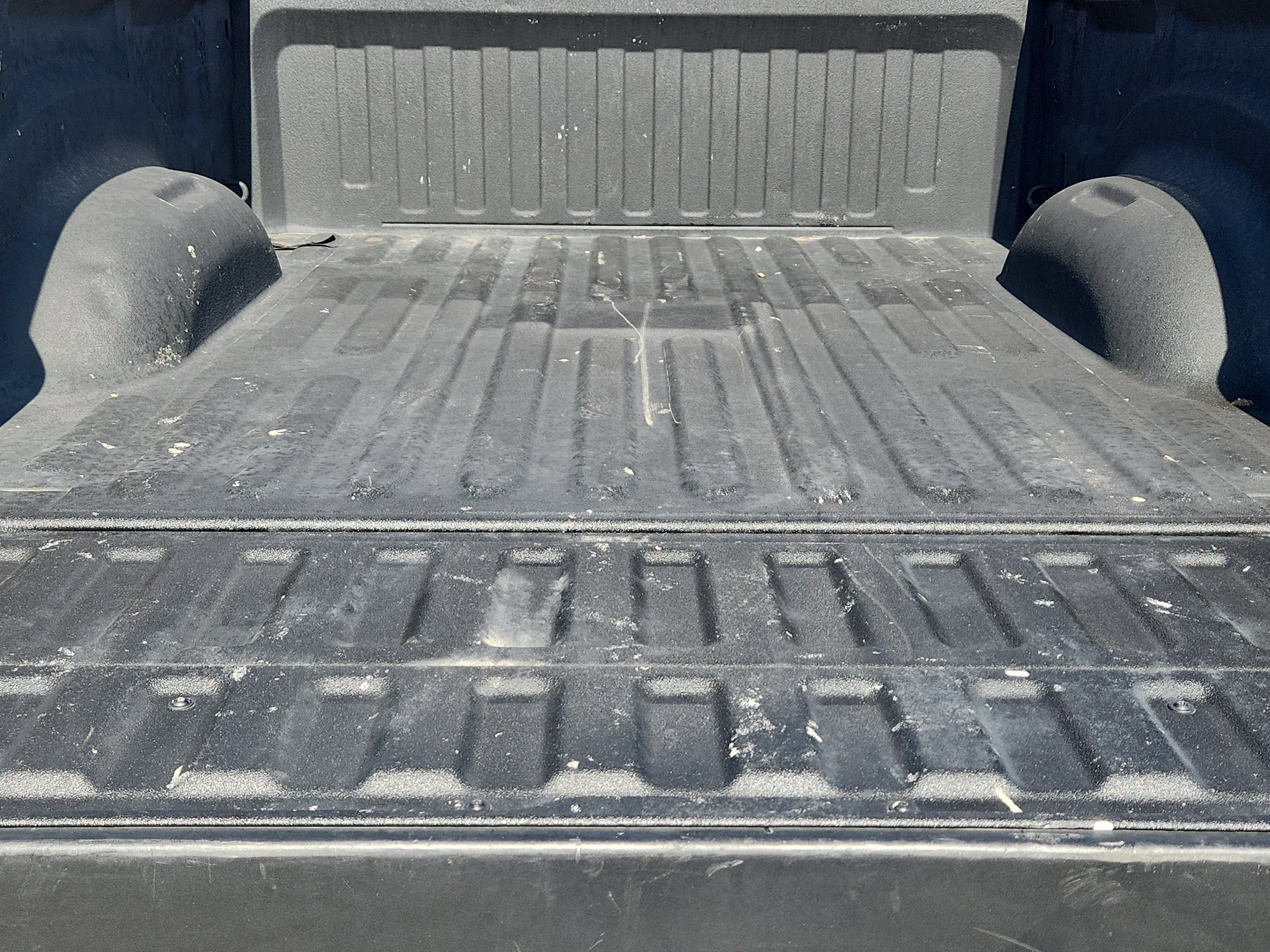 Used 2025 RAM 1500 Laramie AWD/4WD image 28
