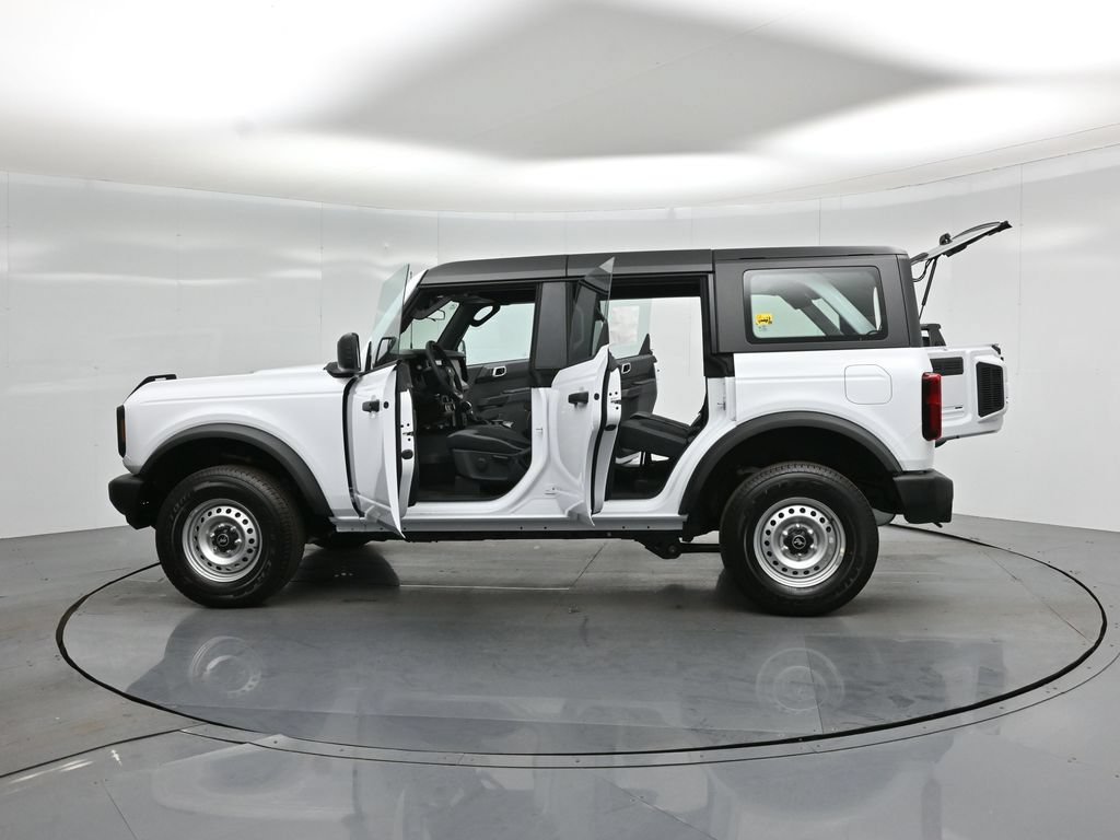 New 2026 Ford Bronco 4-Door AWD/4WD image 33