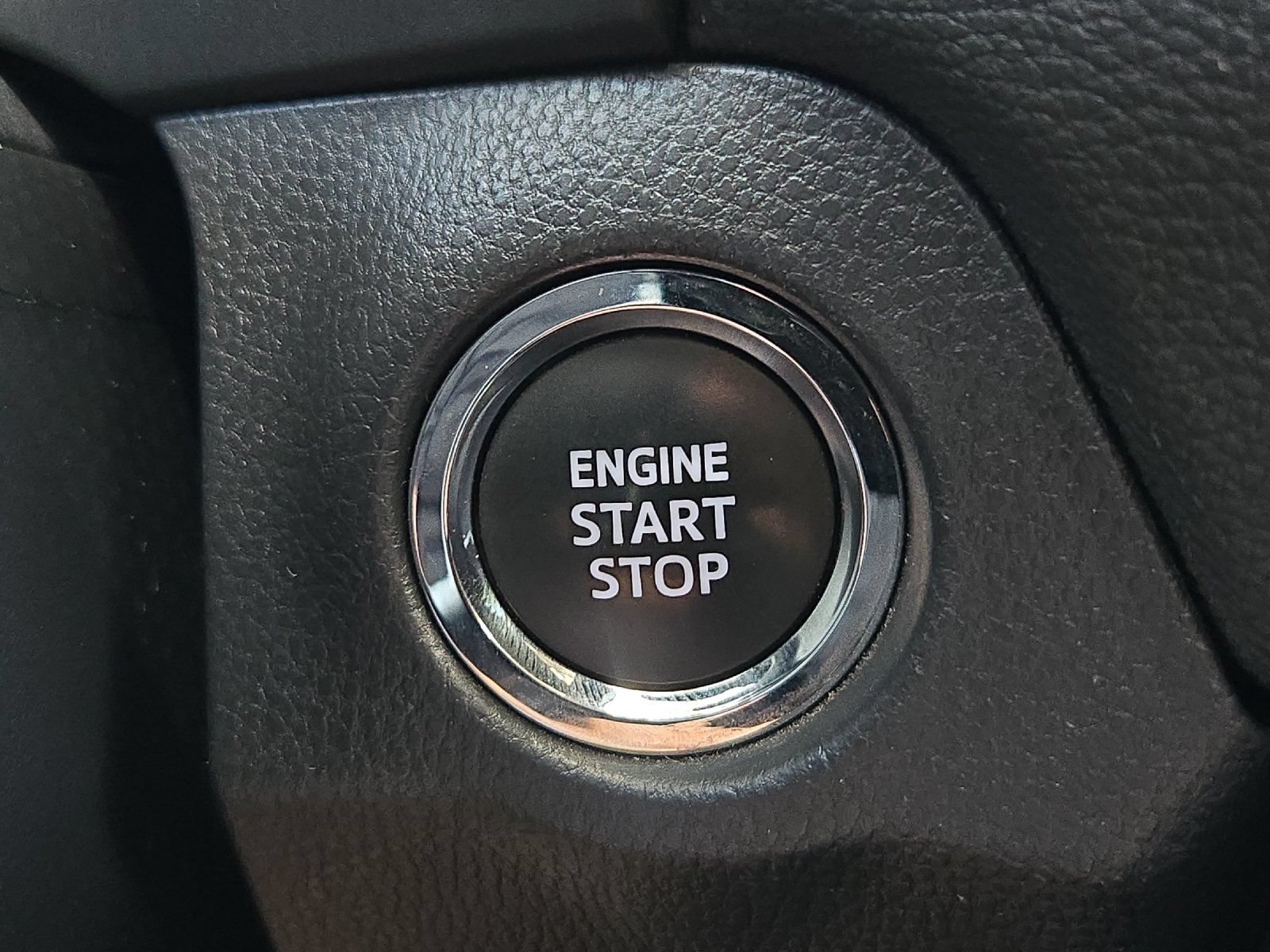 Used 2024 Toyota RAV4 XLE FWD image 19