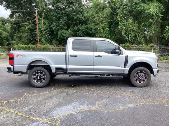 Used 2024 Ford F250 XL w/ STX Appearance Package AWD/4WD image 2