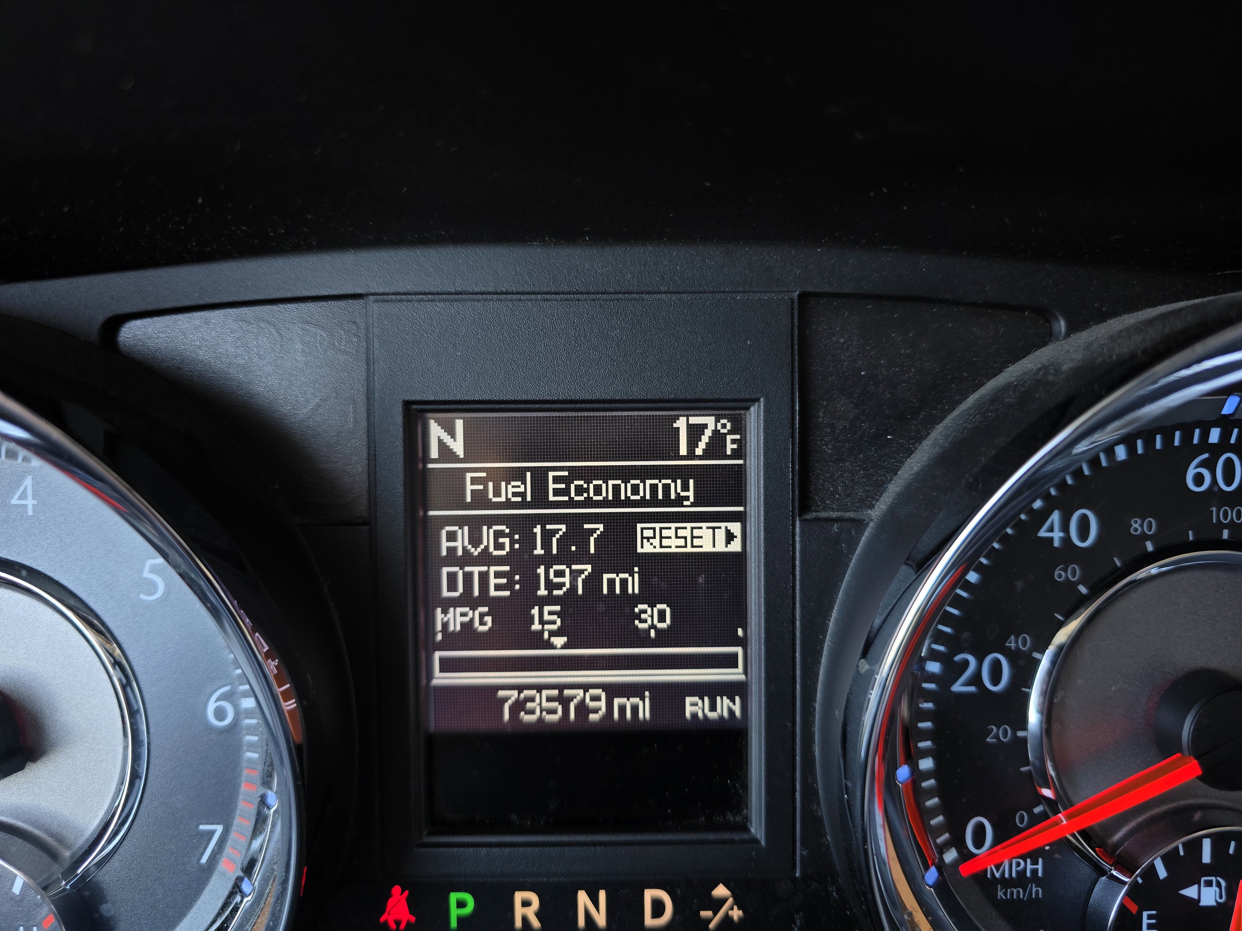 Used 2015 Chrysler Town & Country Touring w/ Driver Convenience Group image 20