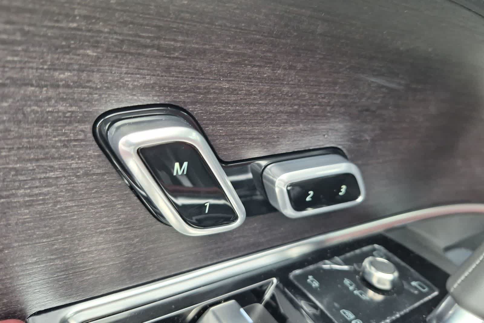New 2026 Land Rover Range Rover SE AWD/4WD image 17