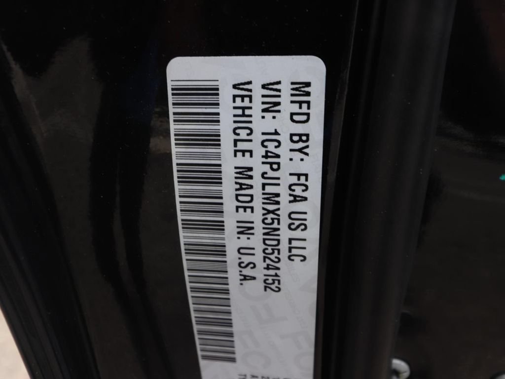 Used 2022 Jeep Cherokee Latitude Lux w/ Mopar Interior Package FWD image 24