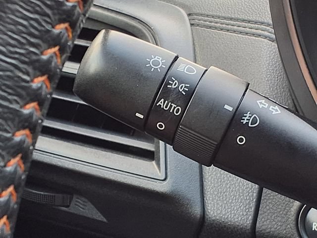 Used 2019 Subaru Crosstrek 2.0i Premium AWD/4WD image 12