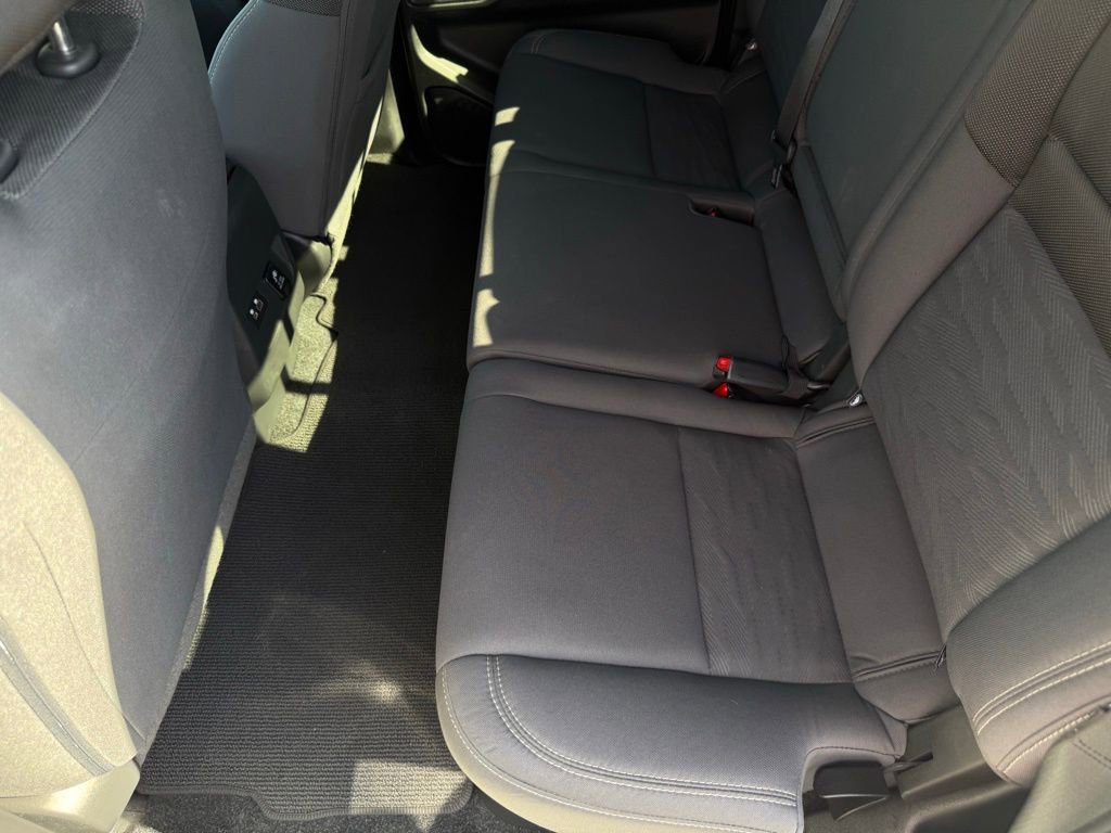 Certified 2024 Nissan Frontier SV w/ SV Convenience Package image 12