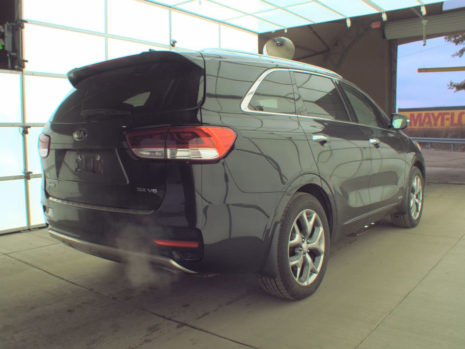 Used 2017 Kia Sorento SX image 6