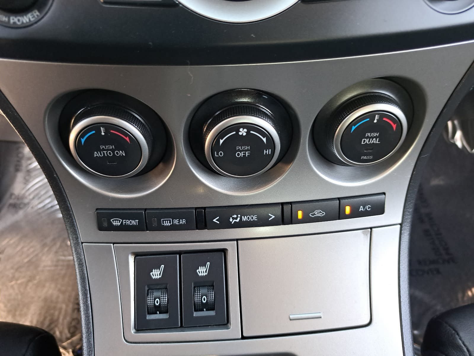 Used 2010 MAZDA MAZDA3 s Grand Touring FWD image 23
