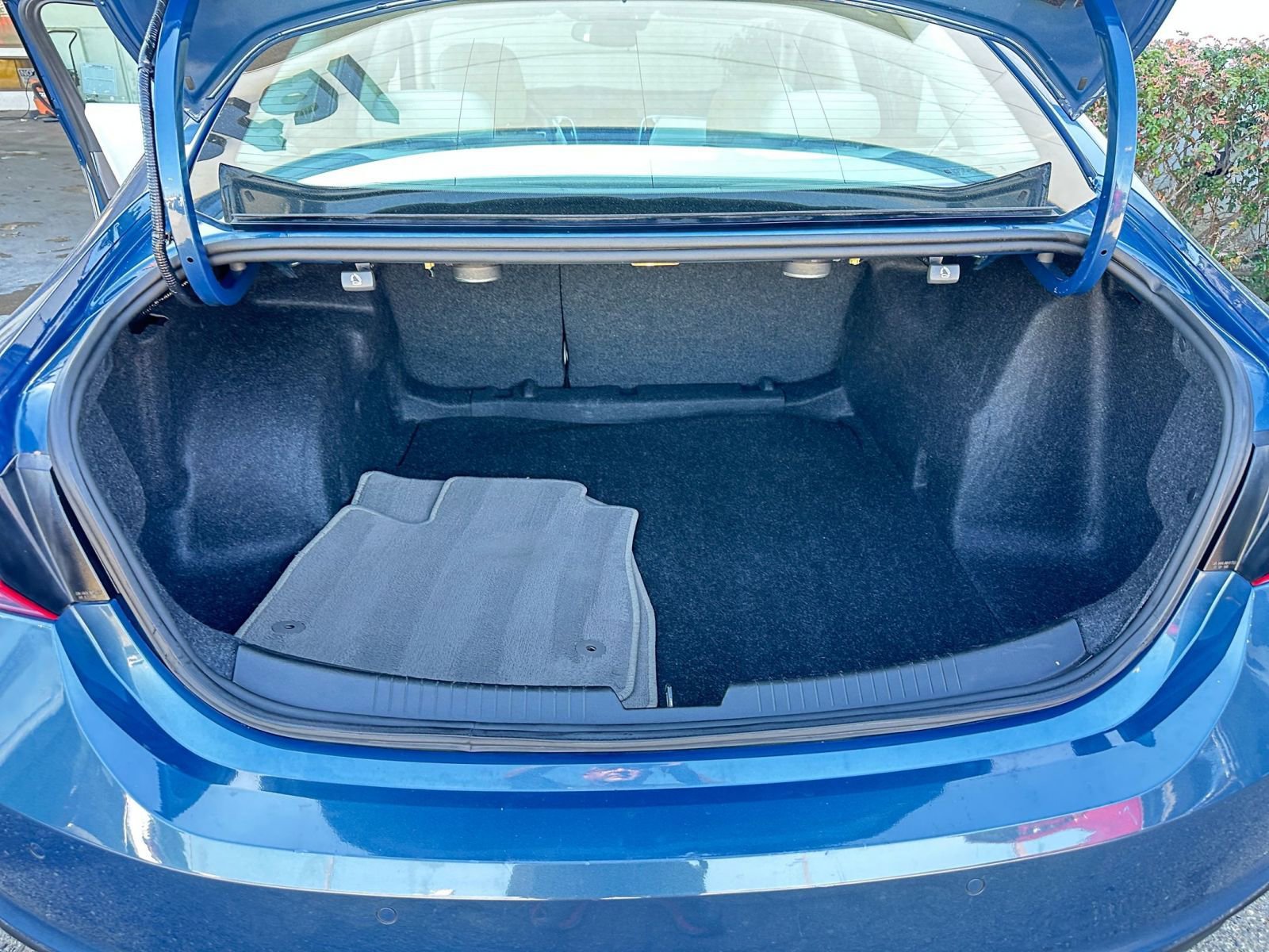 Used 2024 Chevrolet Malibu LT image 31