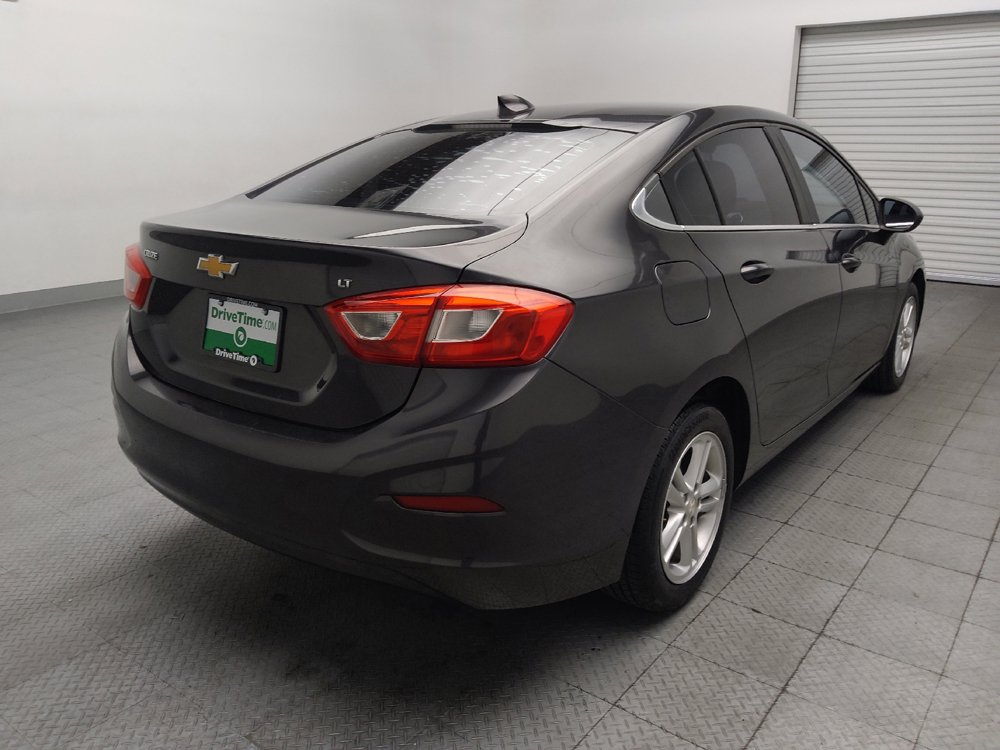 Used 2017 Chevrolet Cruze LT FWD image 9